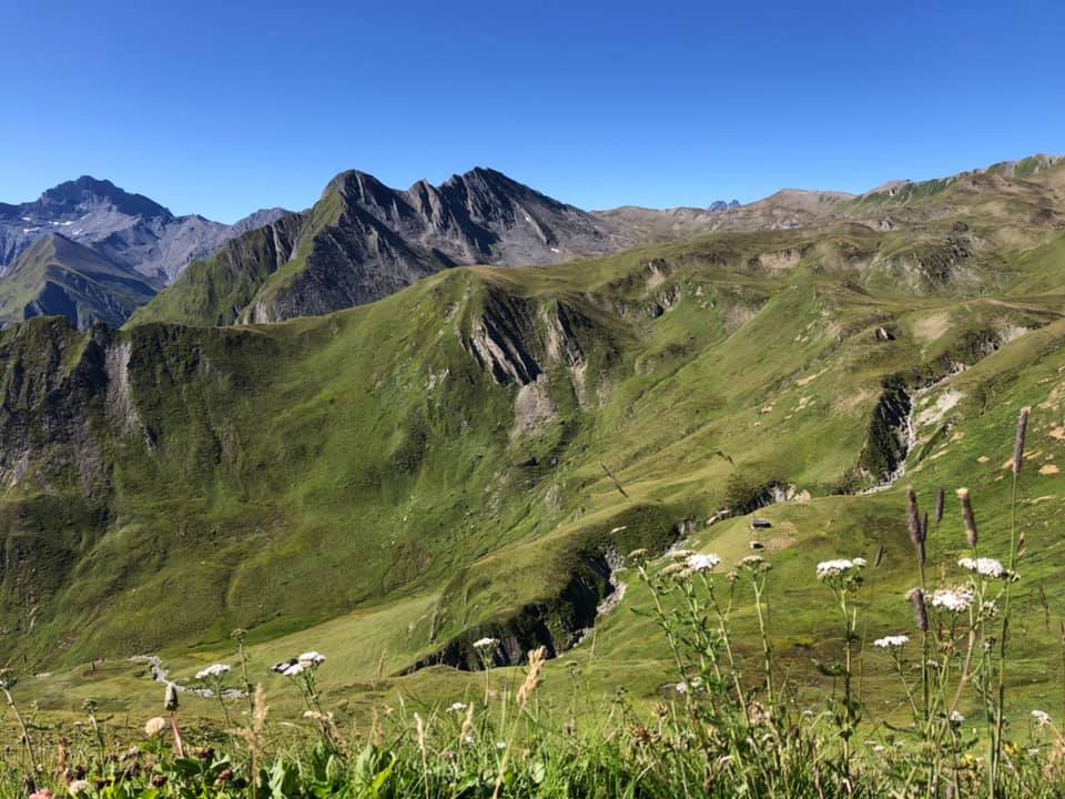 Transalpine Run 2019 - dort irgendwo mäandert der Bergspring lang (c) PlanB