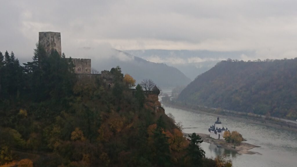 Burg Gutenfels und Burg Pfalzgrafenstein bei Kaub
